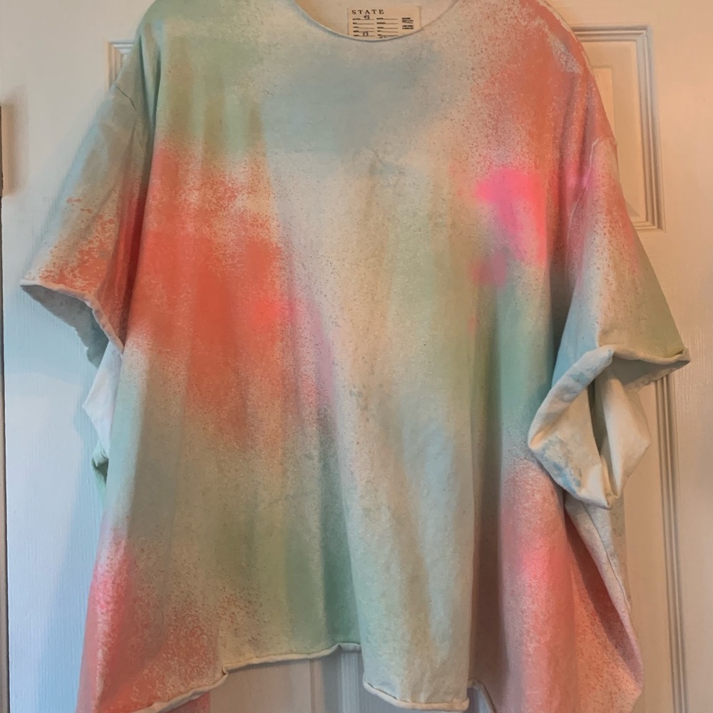 State the label t shirt